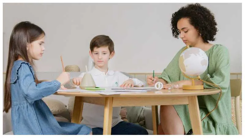 FPMOMHacks Parenting Advice by FamousParenting